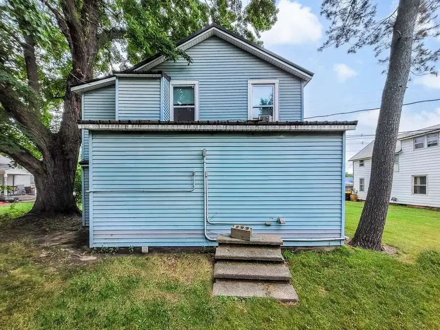 221 North ST, Saint Louis, MI 48880 - #3