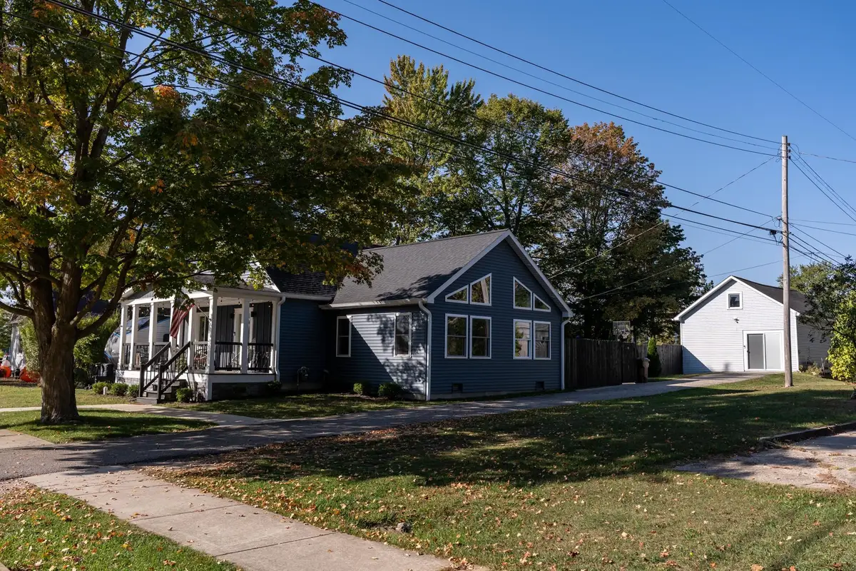 308 S 3rd, Shepherd, MI 48883 - #1