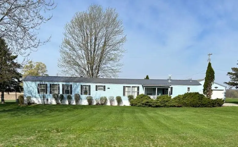 6189 Wildwood DR, Elwell, MI 48832 - #1