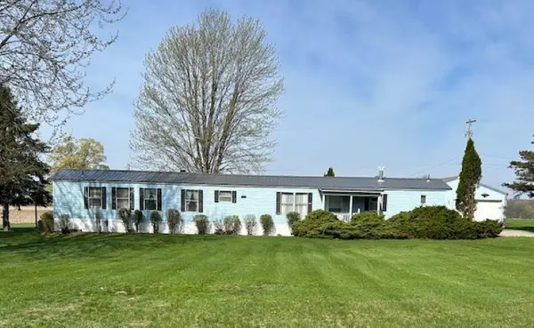 6189 Wildwood DR, Elwell, MI 48832