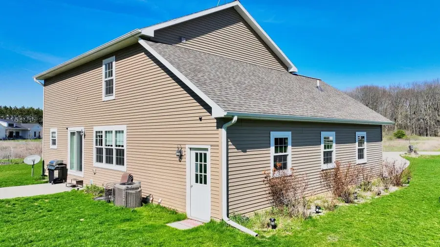 2578 White, Saginaw, MI 48858 - #2