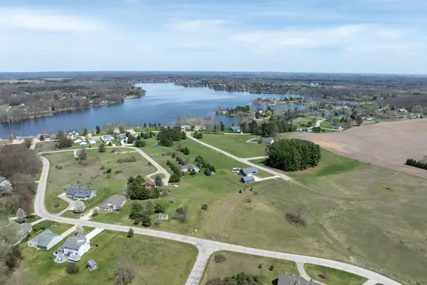 937-939-941 Brinton, LakeIsabella, MI 48893