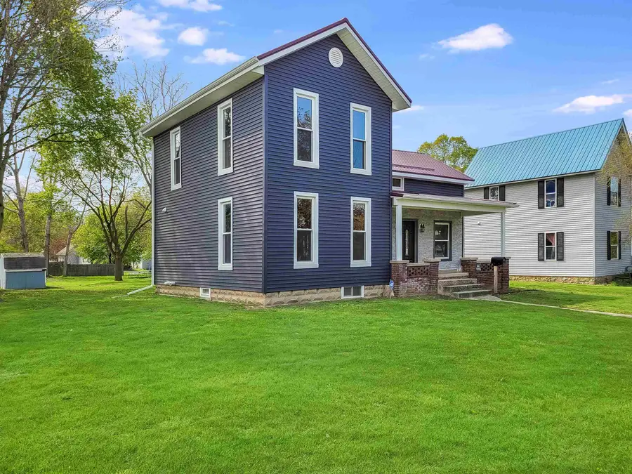 214 S Pine ST, Saint Louis, MI 48880 - #2