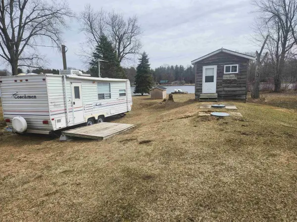 10621 Maple, Riverdale, MI 48877