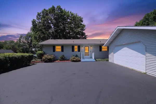 1132 Clubhouse DR, LakeIsabella, MI 48893