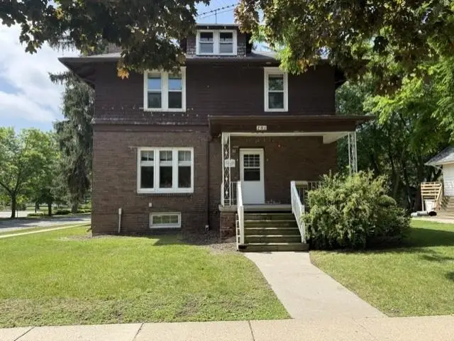 701 W Center ST, Alma, MI 48801 - #1