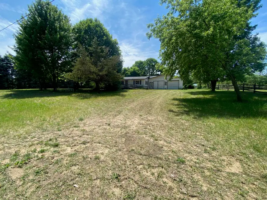1961 Country, Weidman, MI 48893 - #3