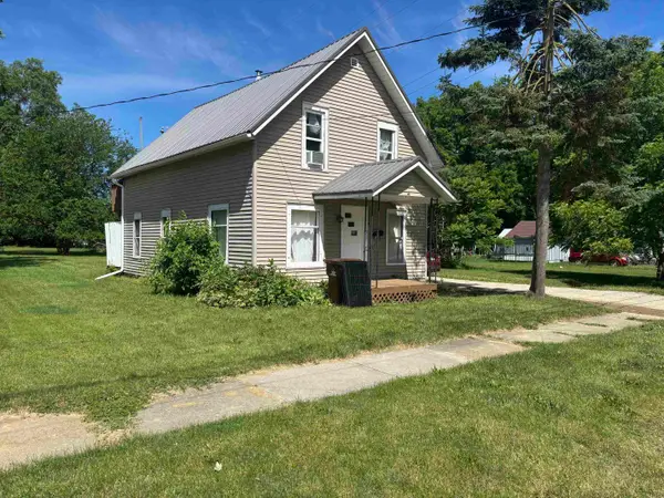 313 Pleasant, Alma, MI 48801