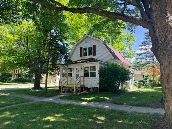 524 N Kinney, MtPleasant, MI 48858