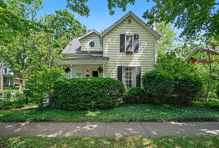 402 N Franklin ST, Mount Pleasant, MI 48858 - #2