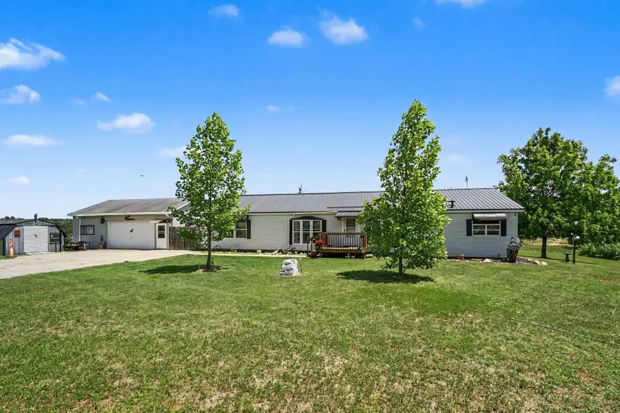9145 Lydell RD, Farwell, MI 48622 - #2