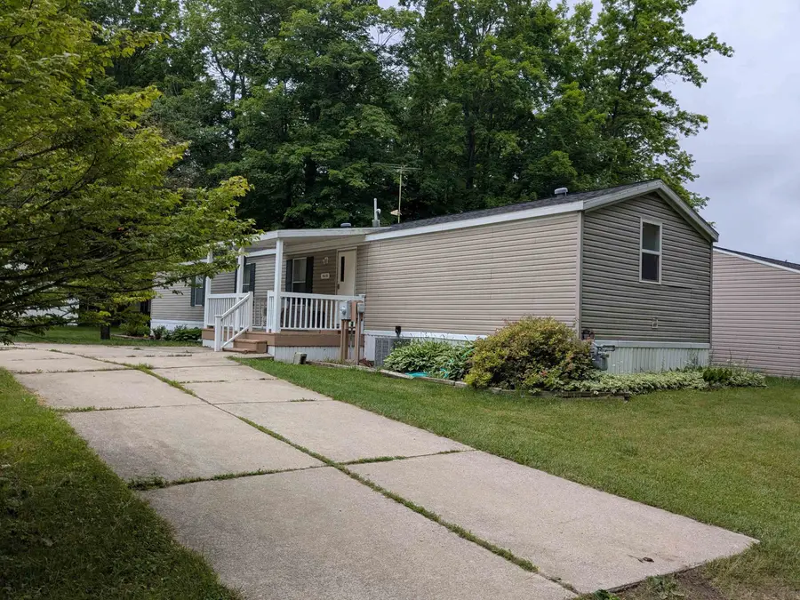 7610 Windoga Lake, Weidman, MI 48893 - #2