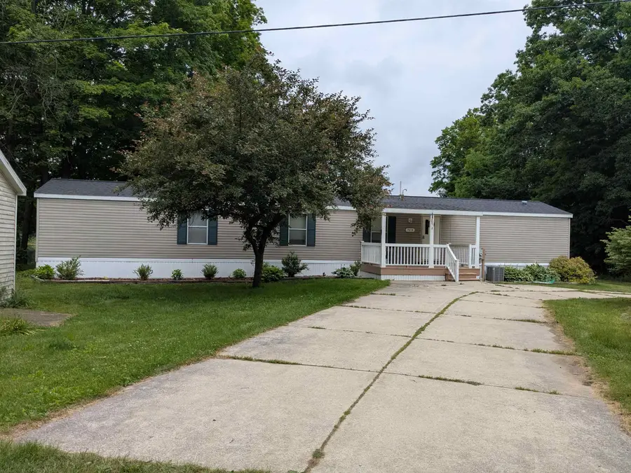 7610 Windoga Lake, Weidman, MI 48893 - #3