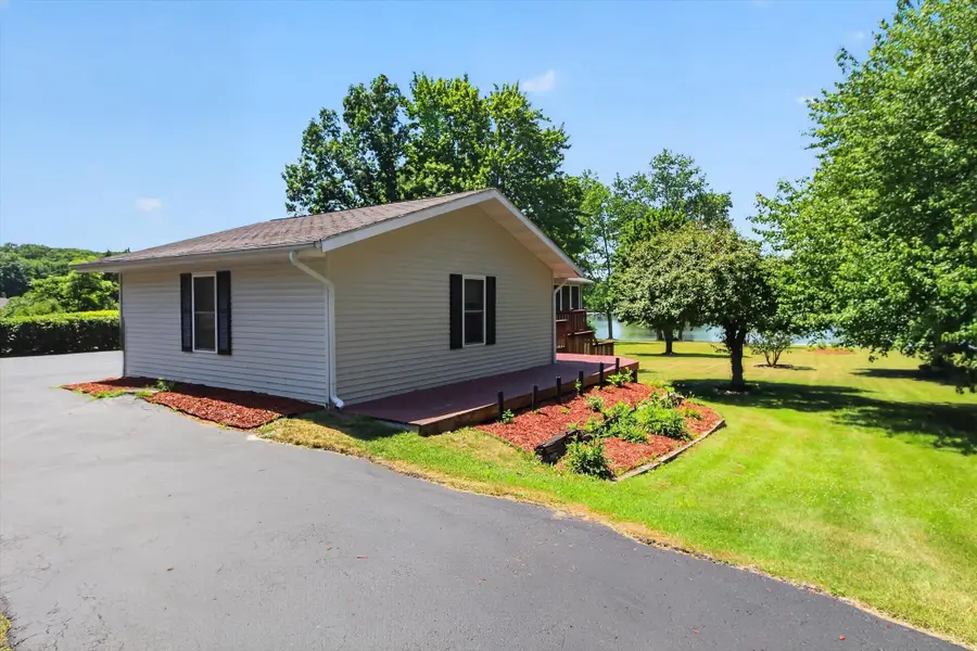 1132 Clubhouse DR, Lake Isabella, MI 48893 - #3