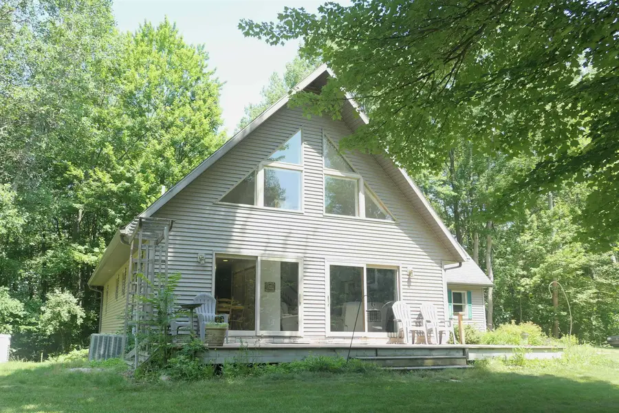 4769 Feather, Edmore, MI 48829 - #2