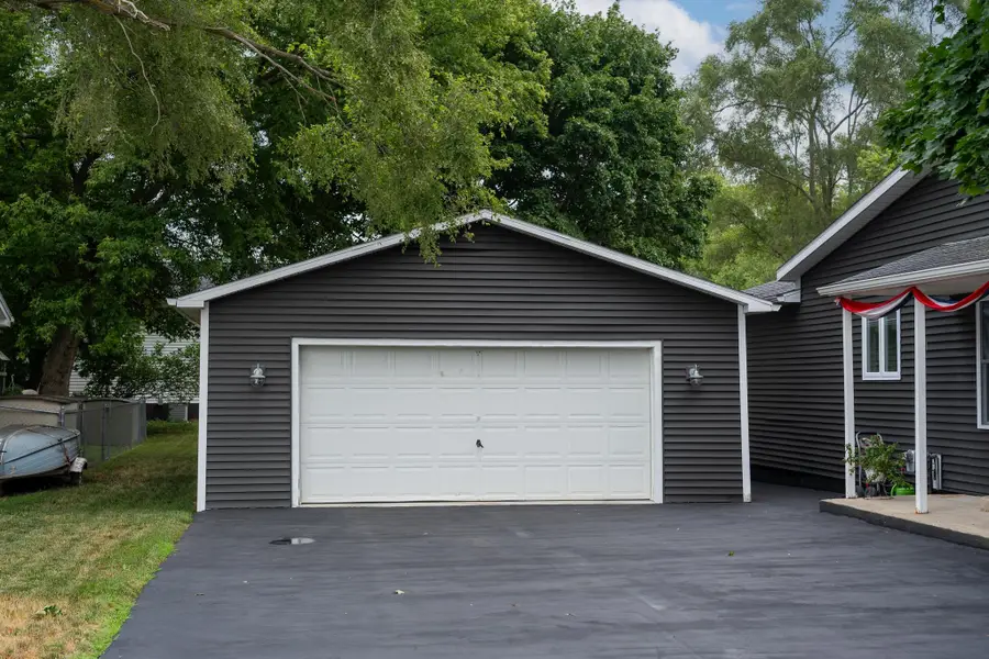 522 N 2nd, Shepherd, MI 48883 - #2