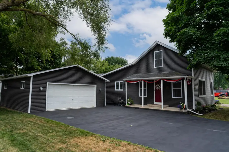 522 N 2nd, Shepherd, MI 48883 - #3