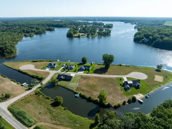 1007 Trebuh, LakeIsabella, MI 48893