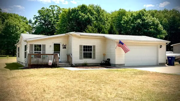 1022 Duquesa, LakeIsabella, MI 48893
