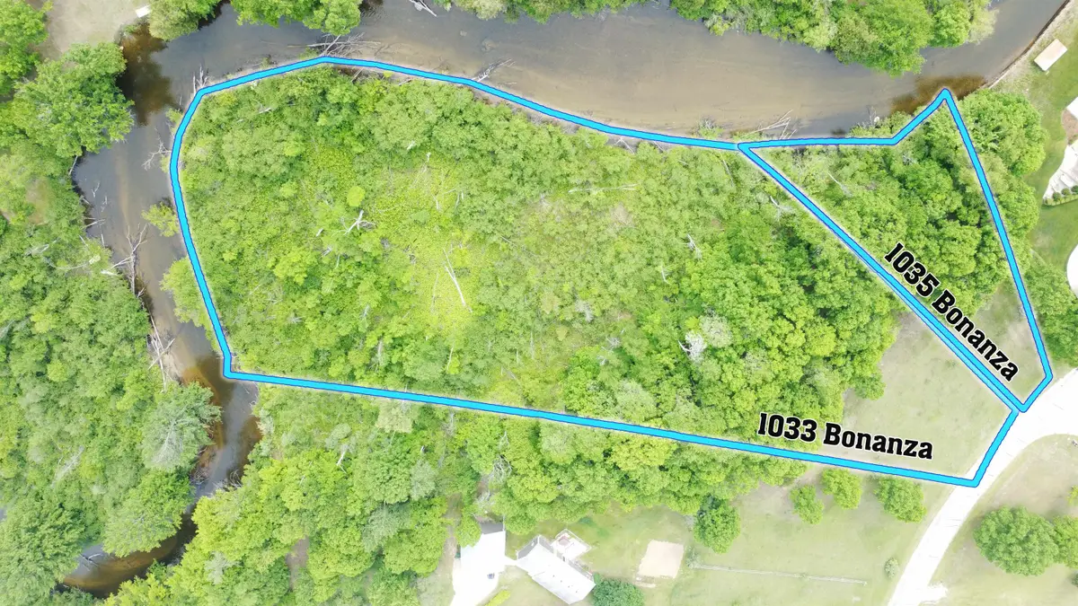 1033 & 1035 Bonanza, Weidman, MI 48893 - #1