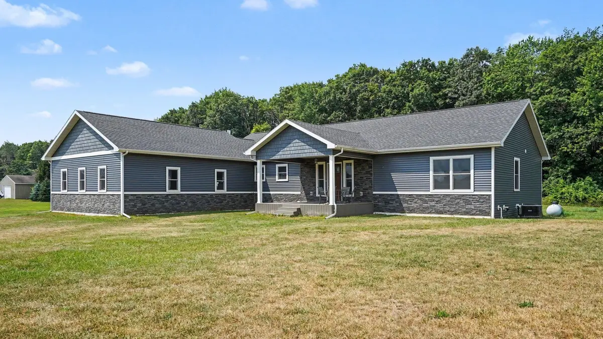 5819 Horse Creek, Bethany, MI 48880 - #1