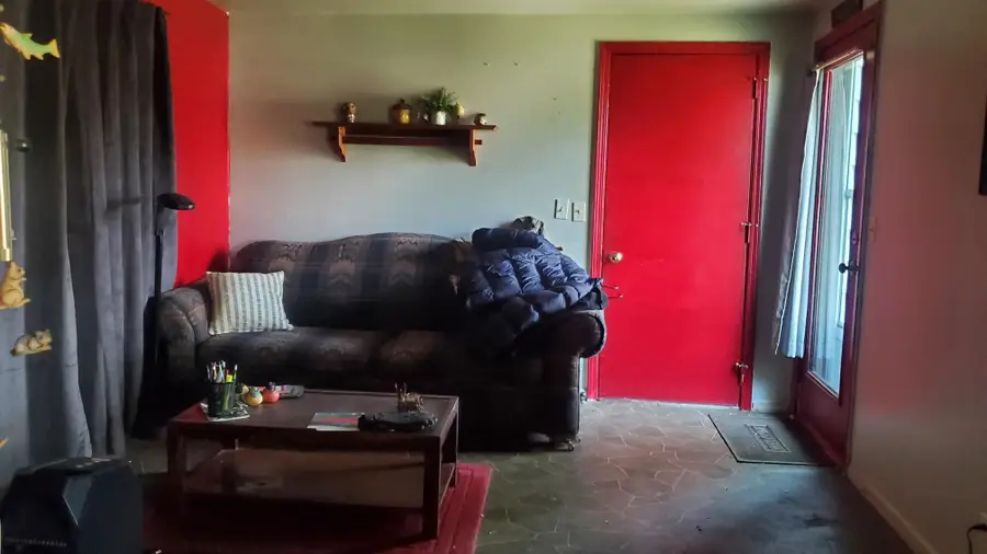 910 N Bowery, Gladwin, MI 48624 - #3