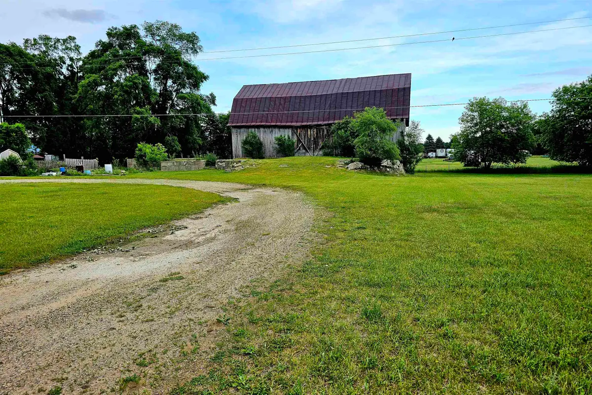 7892 N Ferris, Elwell, MI 48832 - #1