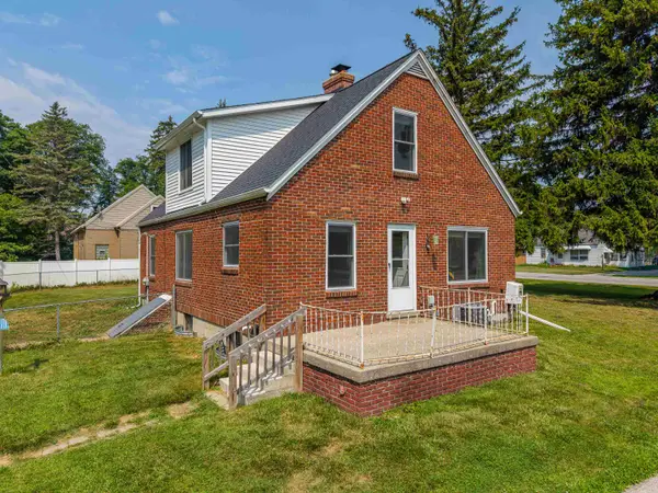 1152 Midland, BayCity, MI 48706