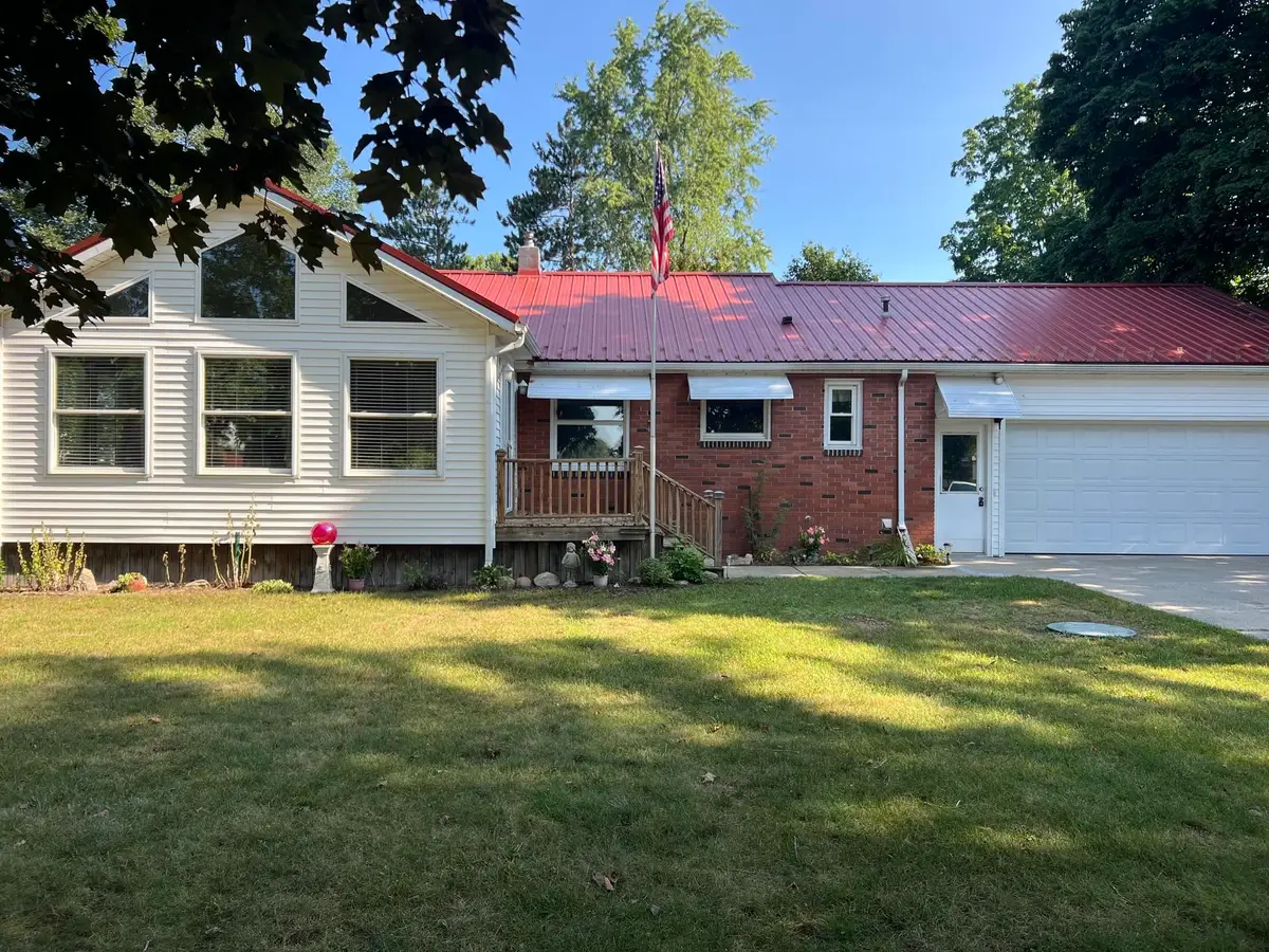 4782 W Lincoln, Alma, MI 48801 - #1