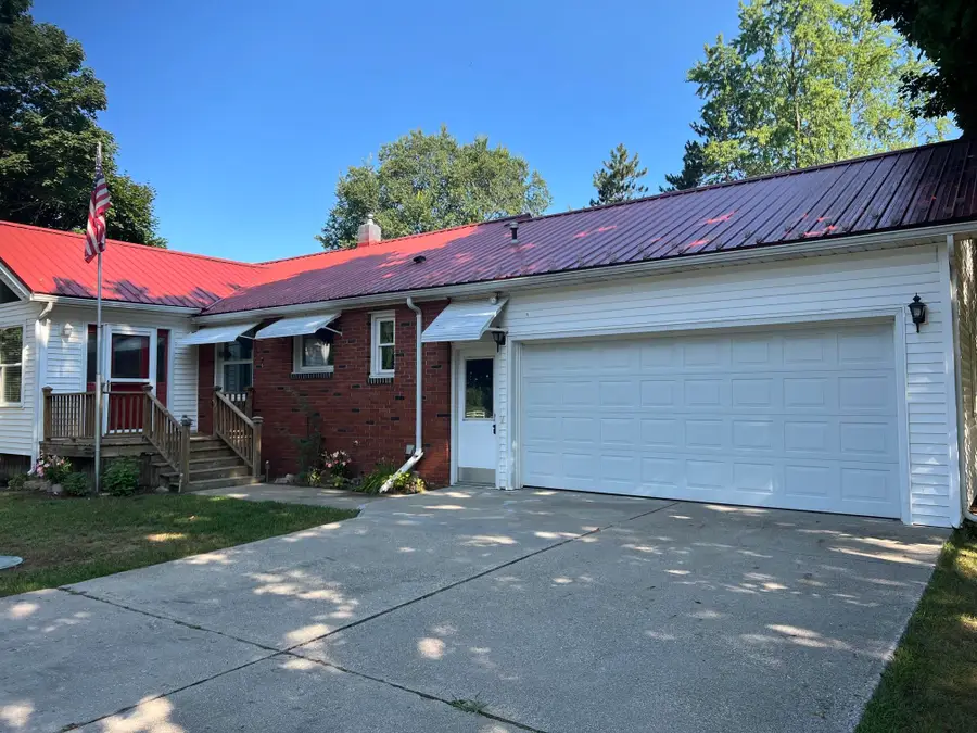 4782 W Lincoln, Alma, MI 48801 - #2