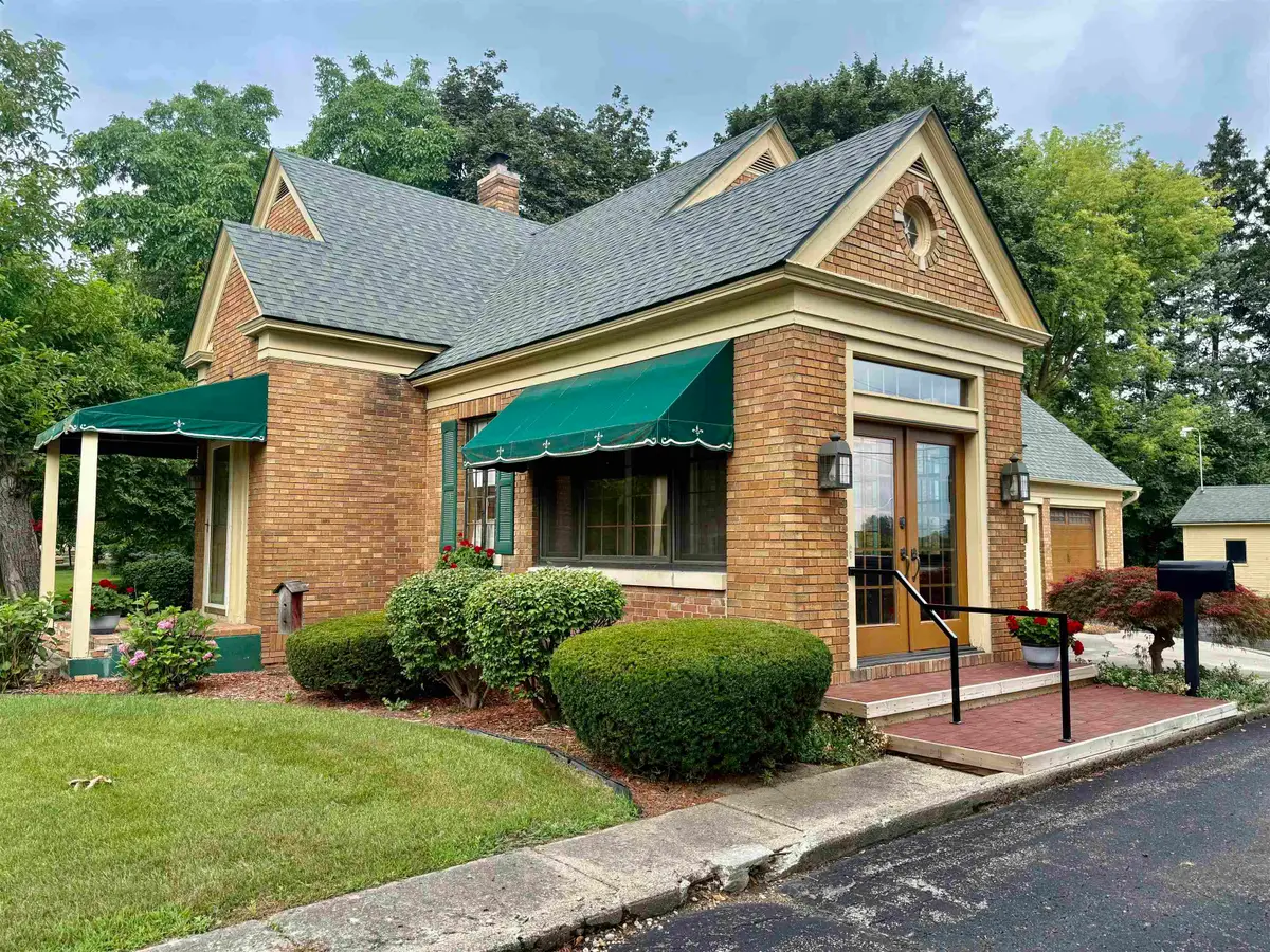 717 E Saginaw, Breckenridge, MI 48615 - #1