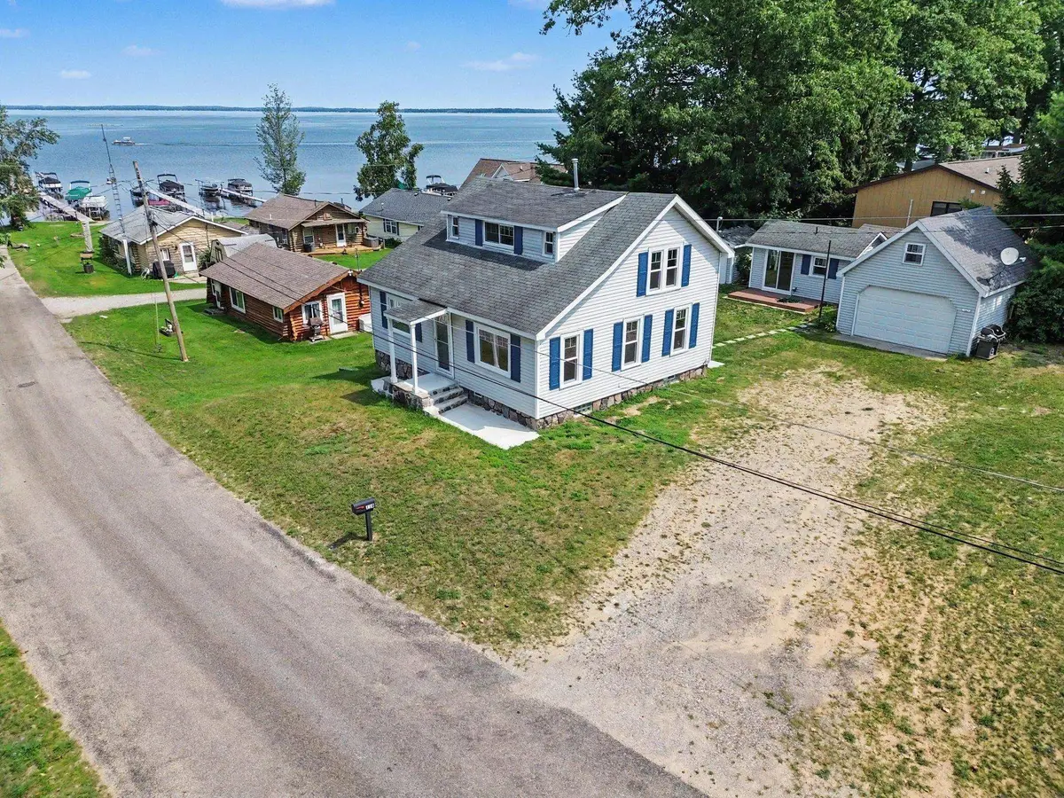110 Guernsey, Houghton Lake, MI 48629 - #1