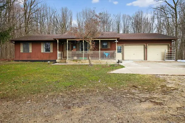 5383 N Rich RD, Alma, MI 48801