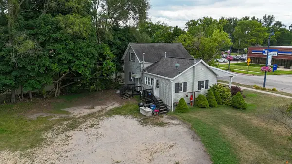 722 & 722 1/2 N Main, MtPleasant, MI 48858