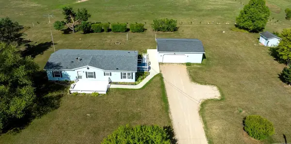 2924 S Gilmore, MtPleasant, MI 48858