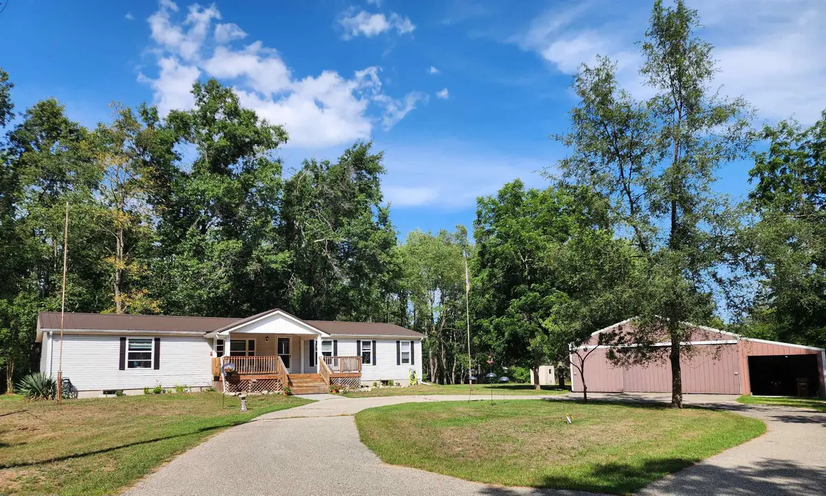 3560 Pine Tree, Weidman, MI 48893 - #1