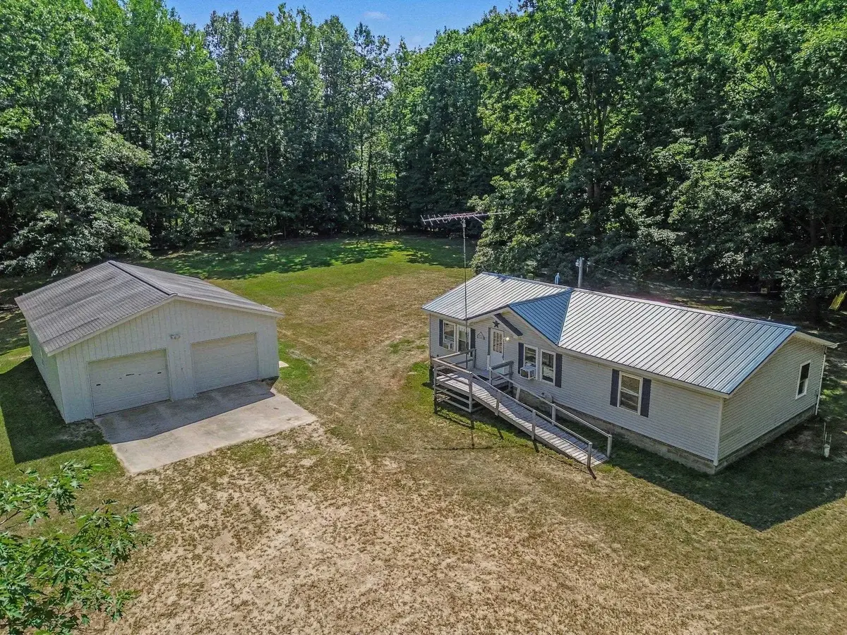 11468 S Nottawa RD, Riverdale, MI 48877 - #1