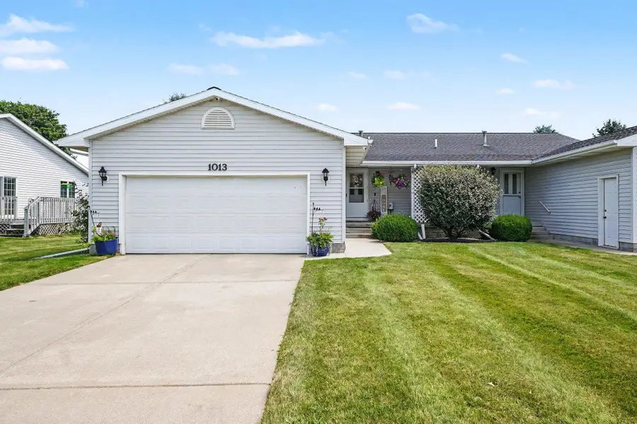 1013 Sweeney ST, Mount Pleasant, MI 48858 - #2