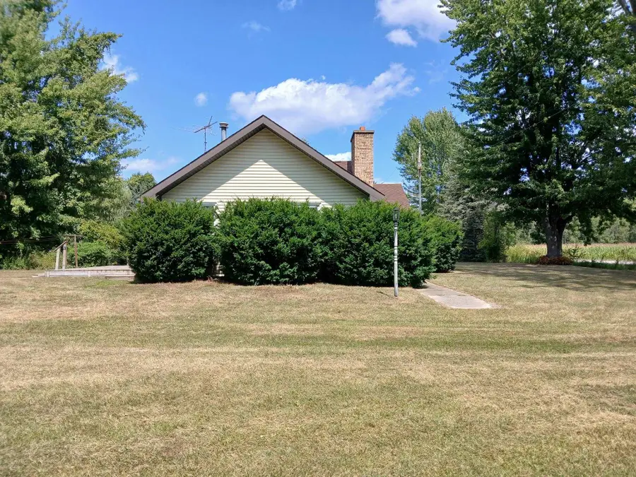 4589 Geneva, Coleman, MI 48618 - #3