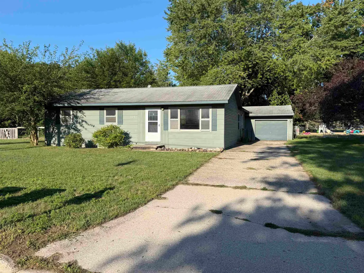 1115 Park, Clare, MI 48617 - #1