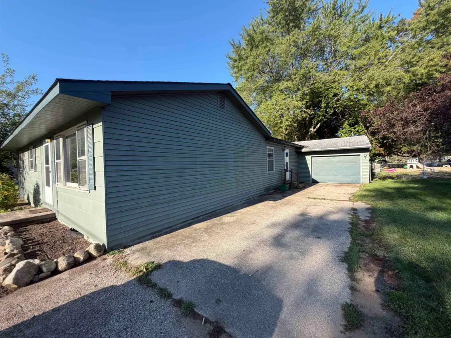 1115 Park, Clare, MI 48617 - #2