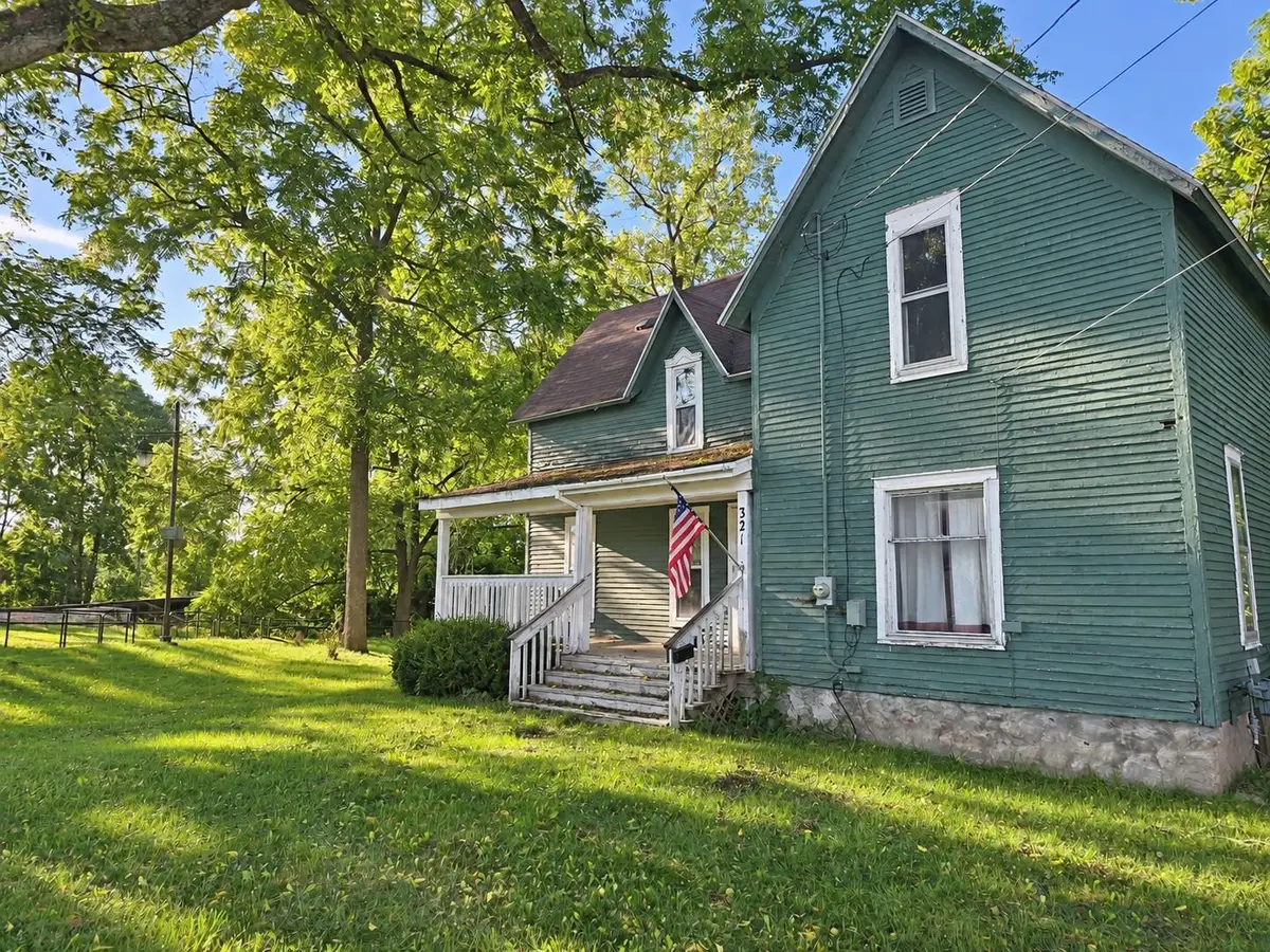 321 Ely ST, Alma, MI 48801 - #1
