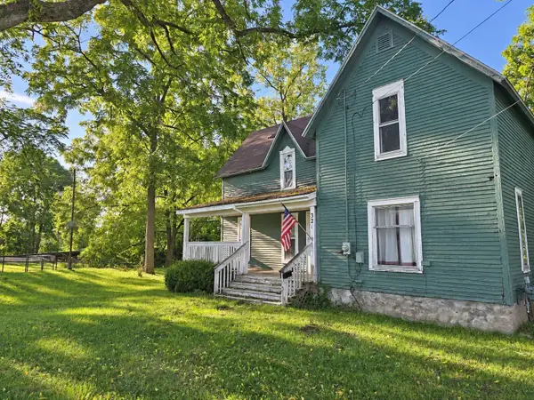 321 Ely ST, Alma, MI 48801