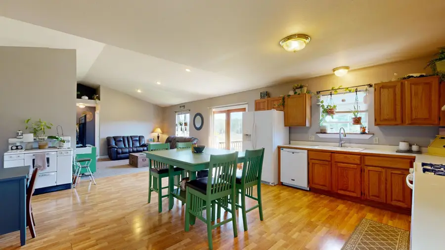 4101 W Battle, Farwell, MI 48622 - #2