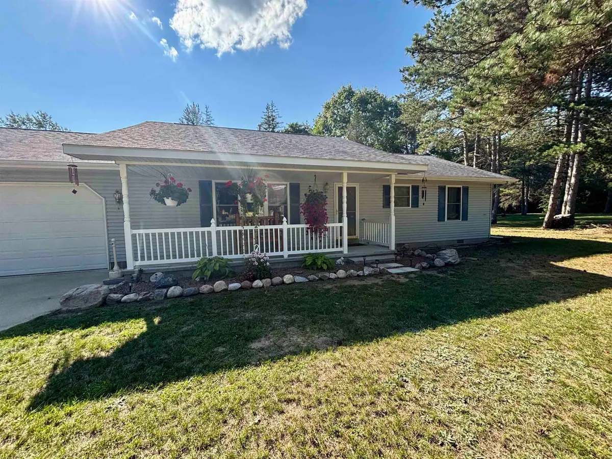 460 Evergreen, Farwell, MI 48622 - #1