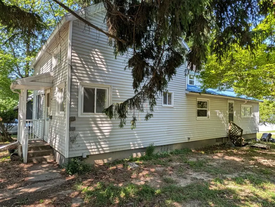 420 N Maple, Ithaca, MI 48847 - #2