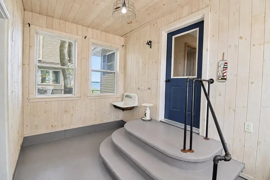 325B Beverly DR, Prudenville, MI 48651 - #2