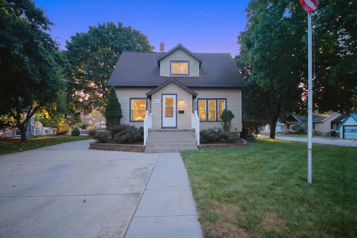 804 N River AVE, Alma, MI 48801 - #1