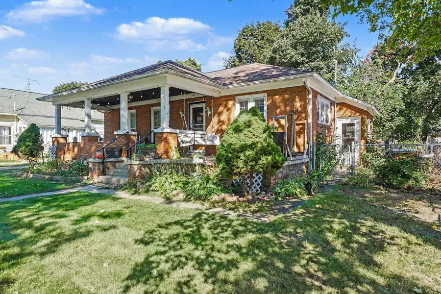 211 E Sixth, Clare, MI 48617 - #3