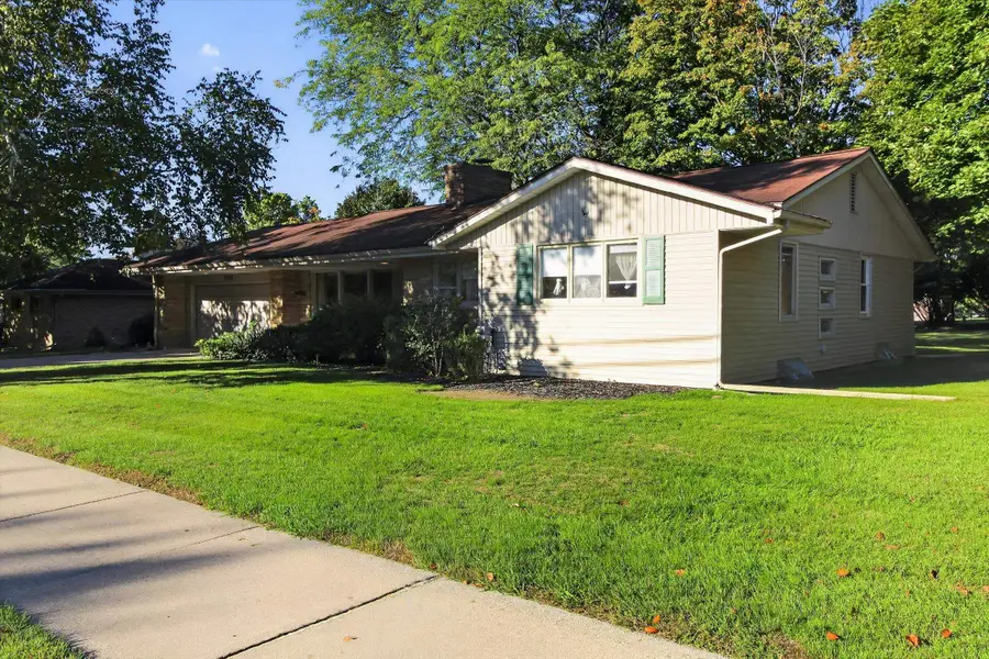 569 Charles, Alma, MI 48801 - #3